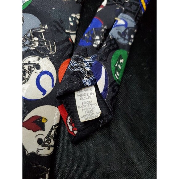 NFL FOOTBALL Men's Neck Tie w/ Team Helmets Made In USA Vintage pre 1996 - Picture 4 of 4